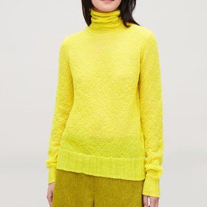 COS Crinkled Rib-Knit Top
